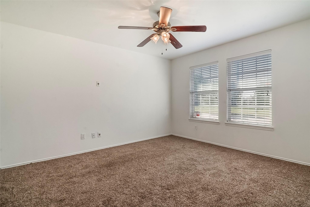 2901 Saddle Drive - Photo 20