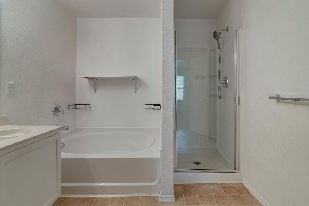 2901 Saddle Drive - Photo 17