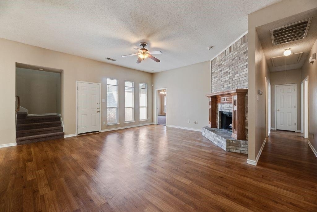 1557 Aberdeen Drive - Photo 5