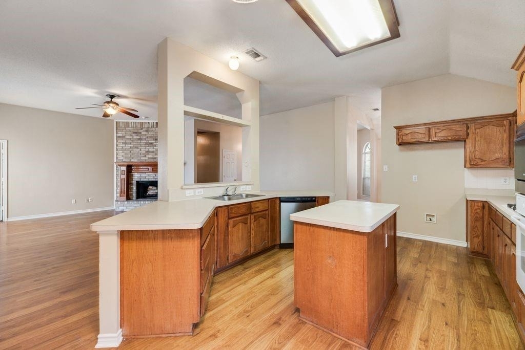 1557 Aberdeen Drive - Photo 10