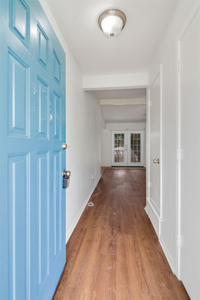 6413 Melinda Court - Photo 3