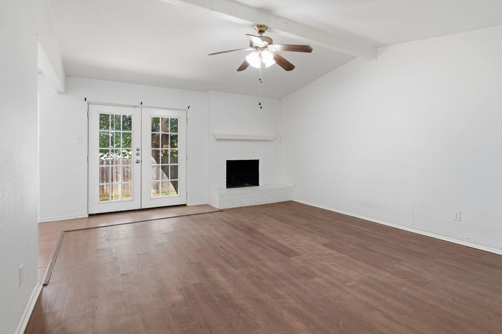 6413 Melinda Court - Photo 5