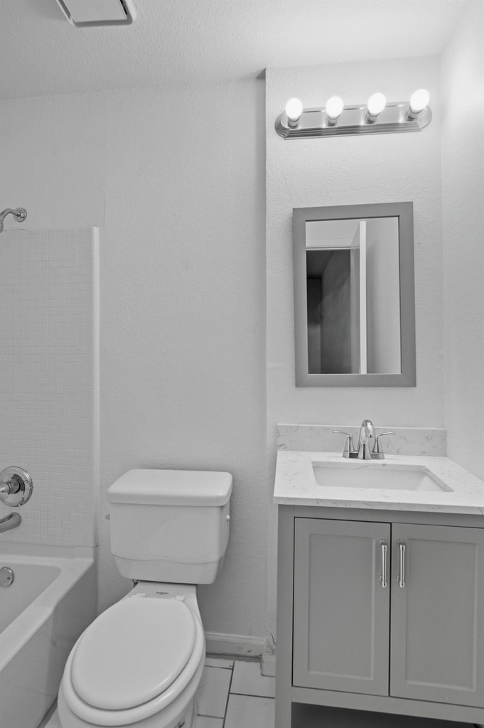 6413 Melinda Court - Photo 16