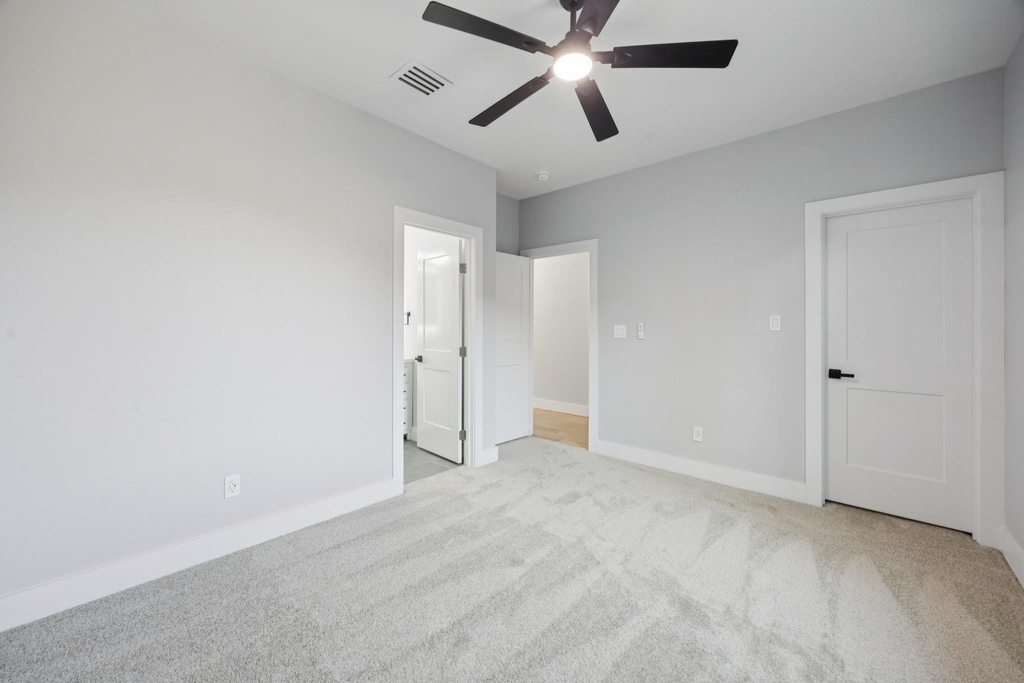 2415 Valley View Drive - Photo 20