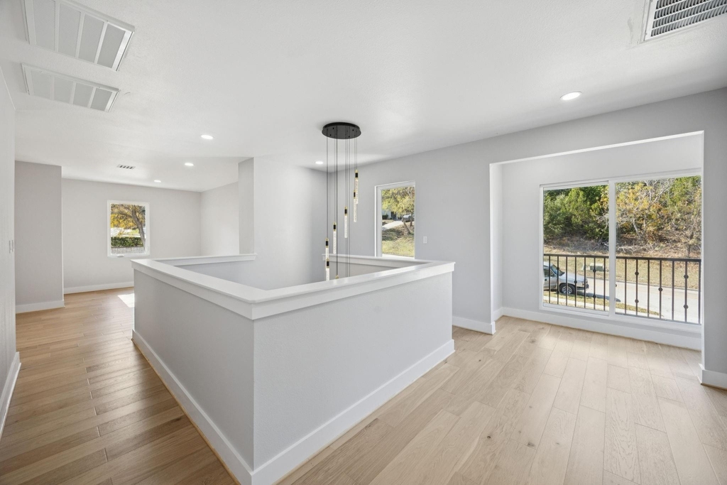 2415 Valley View Drive - Photo 15