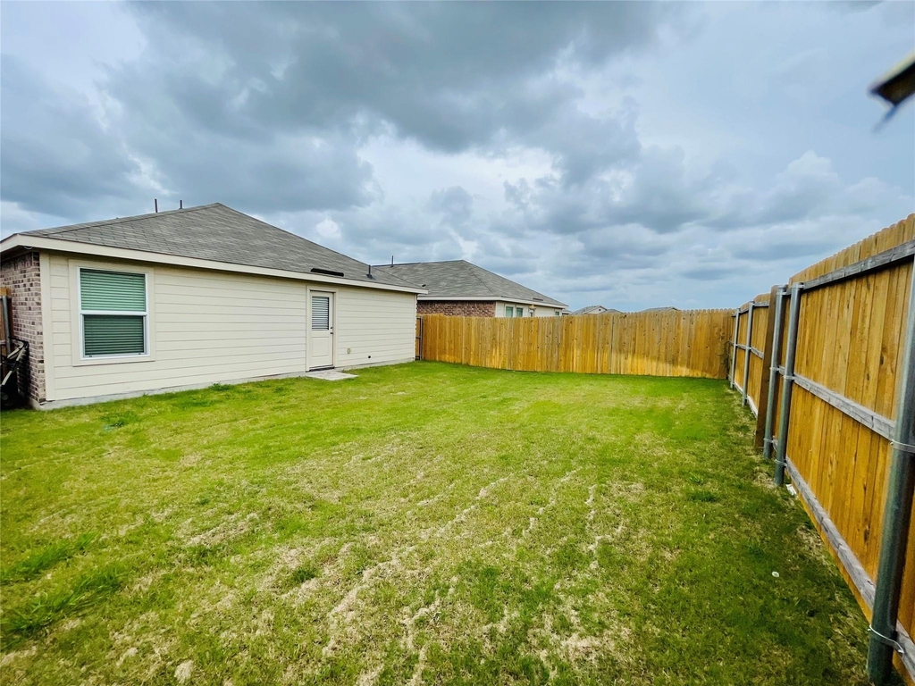1405 Merlin Bluff Street - Photo 13