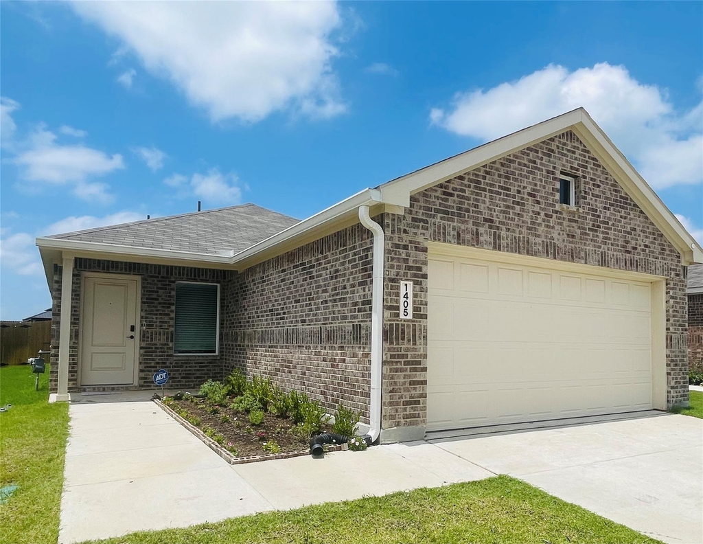 1405 Merlin Bluff Street - Photo 1