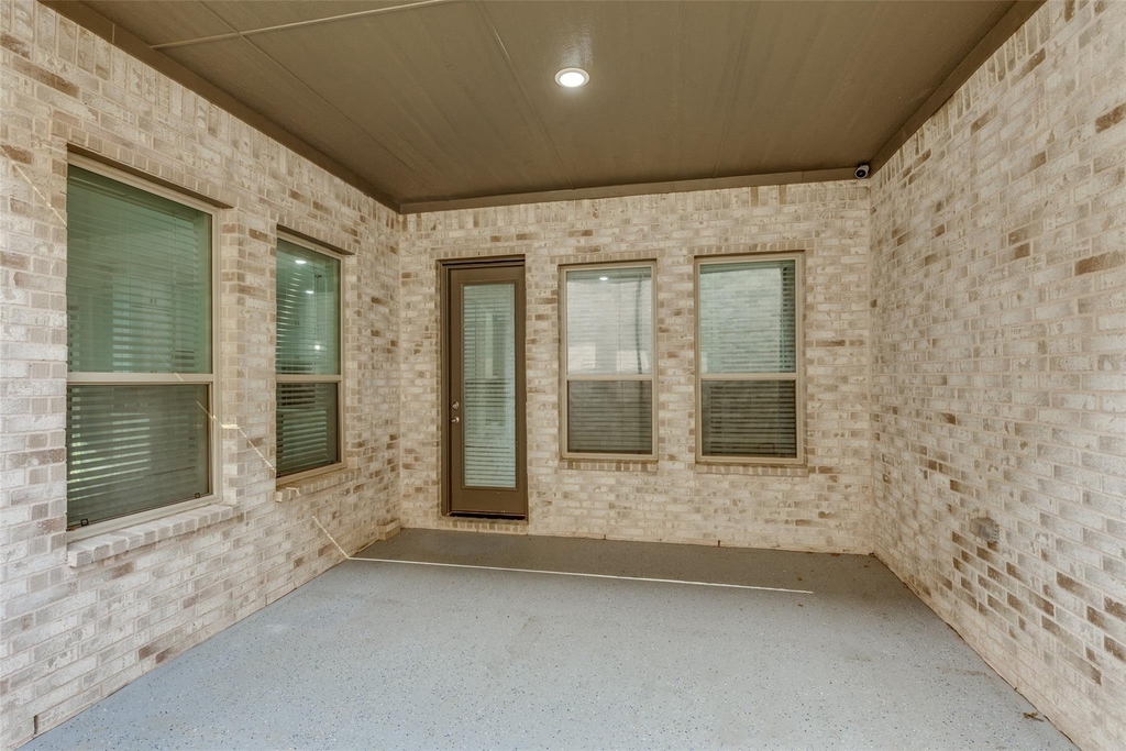 4592 Refugio Drive - Photo 33