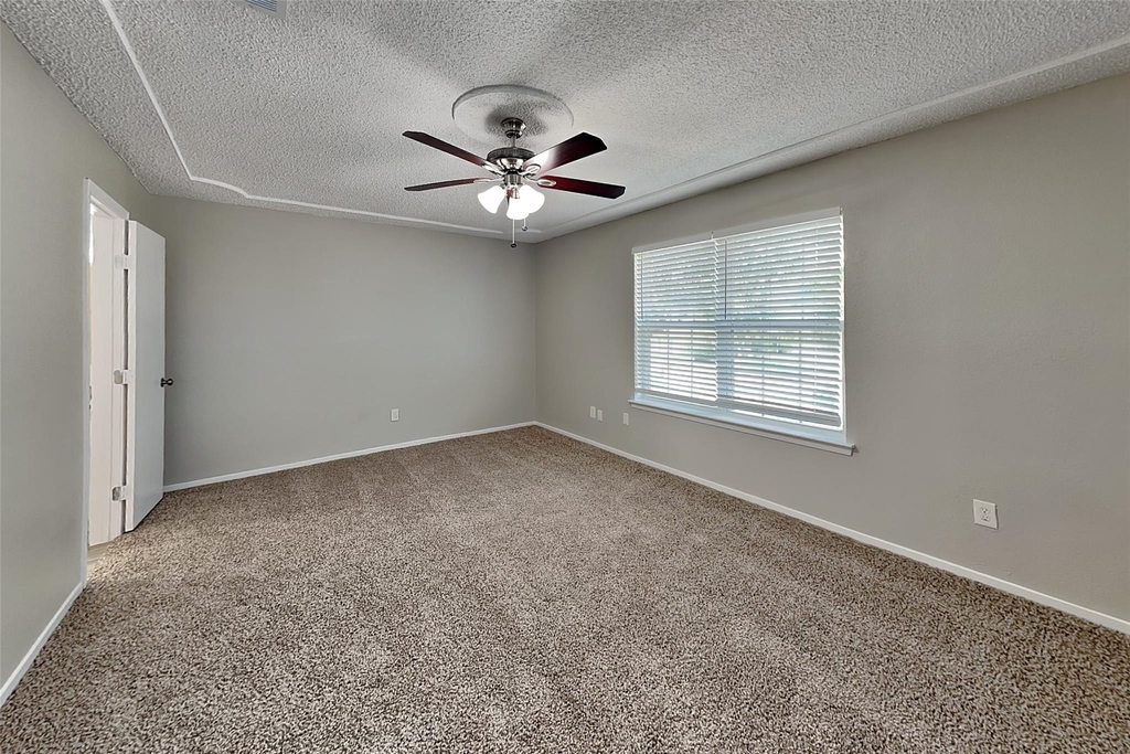 2424 Meadow Creek - Photo 8
