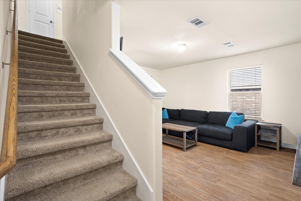1604 Blue Jay Drive - Photo 20