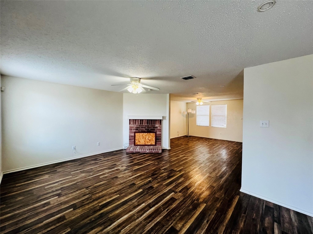 6209 Thoroughbred Trail - Photo 6