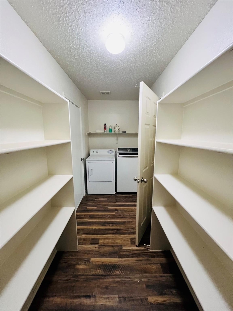 6209 Thoroughbred Trail - Photo 16