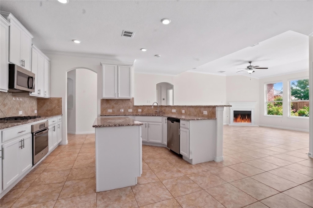 913 Avian Drive - Photo 9