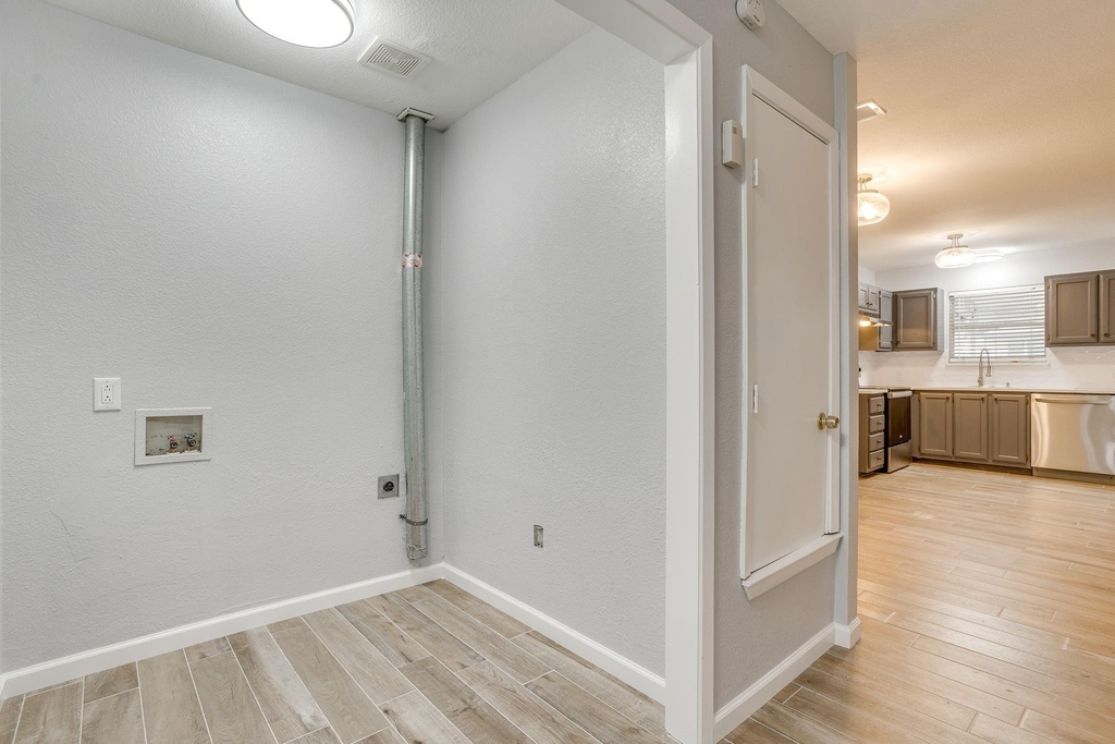 2616 Bomar Avenue - Photo 10