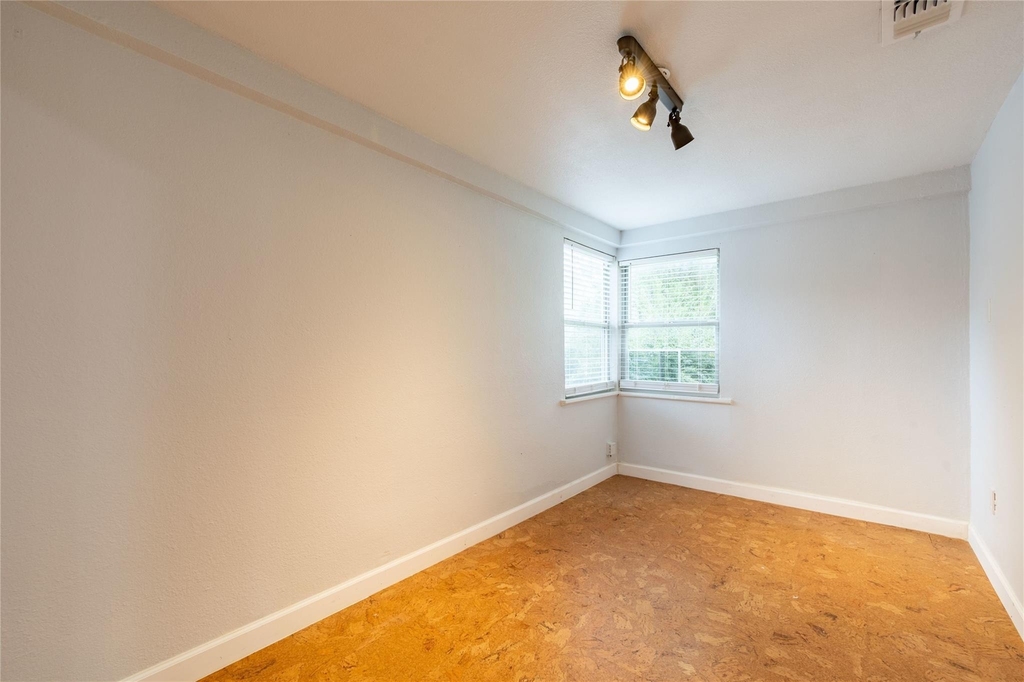 2732 Mateur Street - Photo 6
