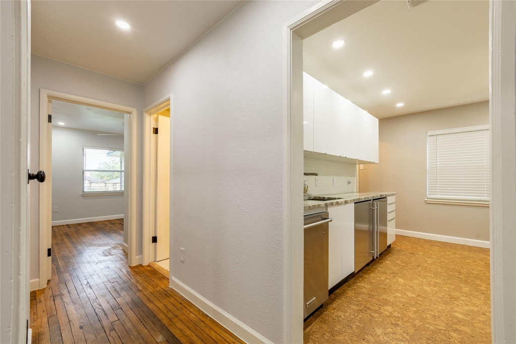 2732 Mateur Street - Photo 16