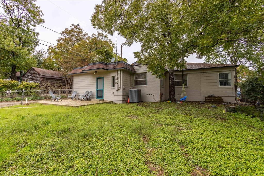 2732 Mateur Street - Photo 33