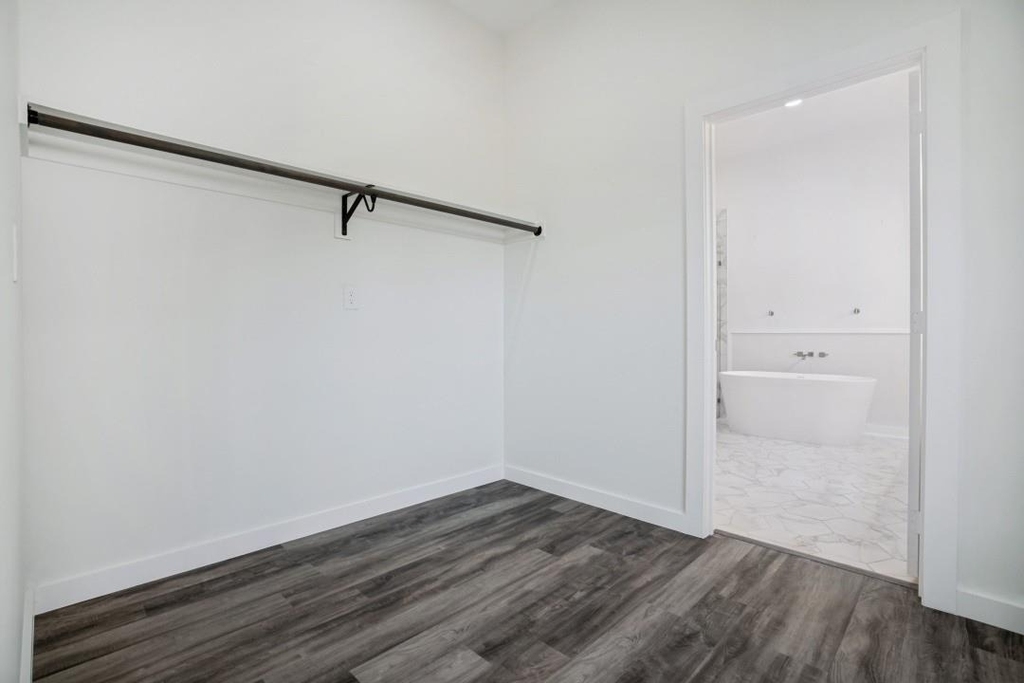 315 Lois Street - Photo 3