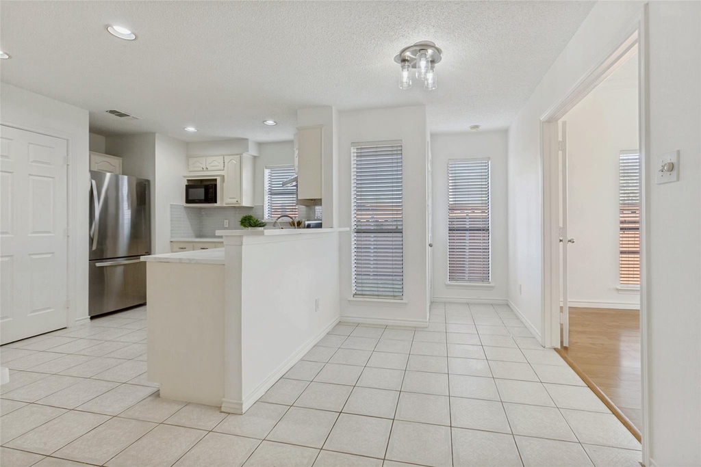 703 Rams Court - Photo 8