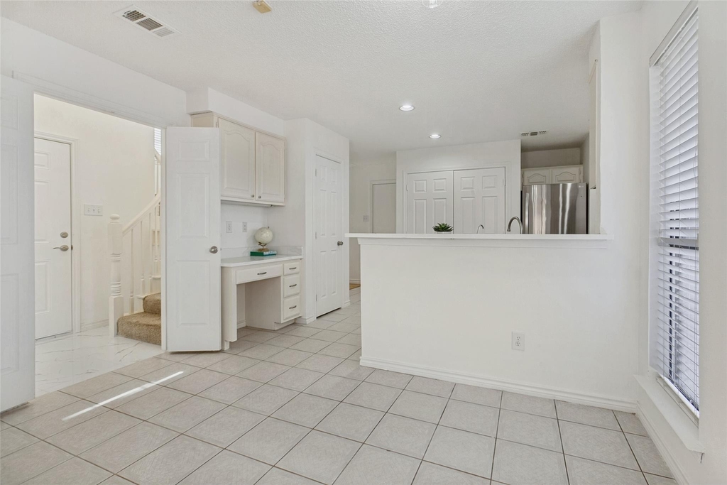 703 Rams Court - Photo 9