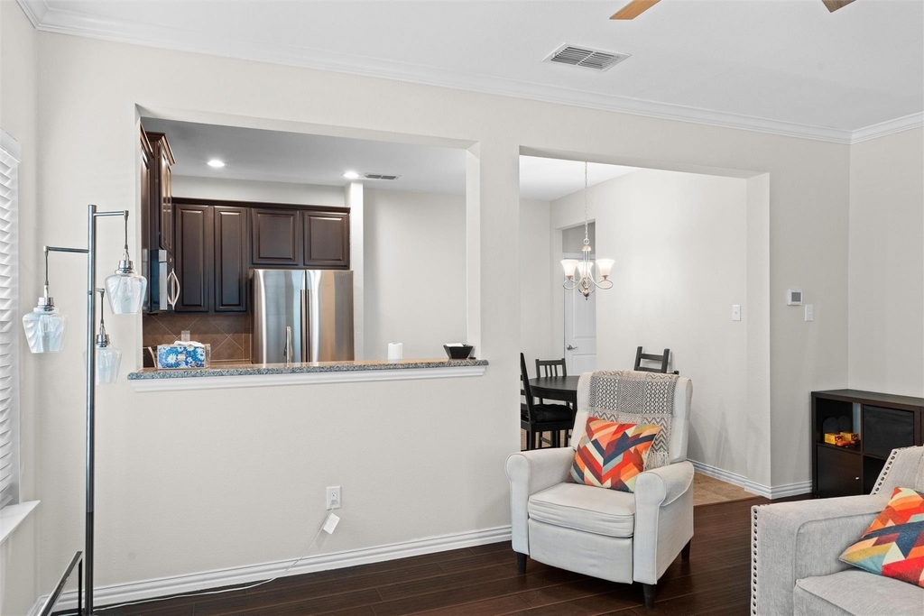 6900 Carrington Lane - Photo 8