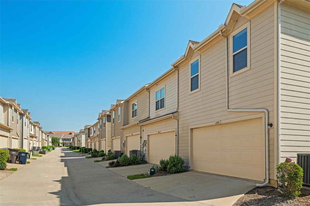 6900 Carrington Lane - Photo 23