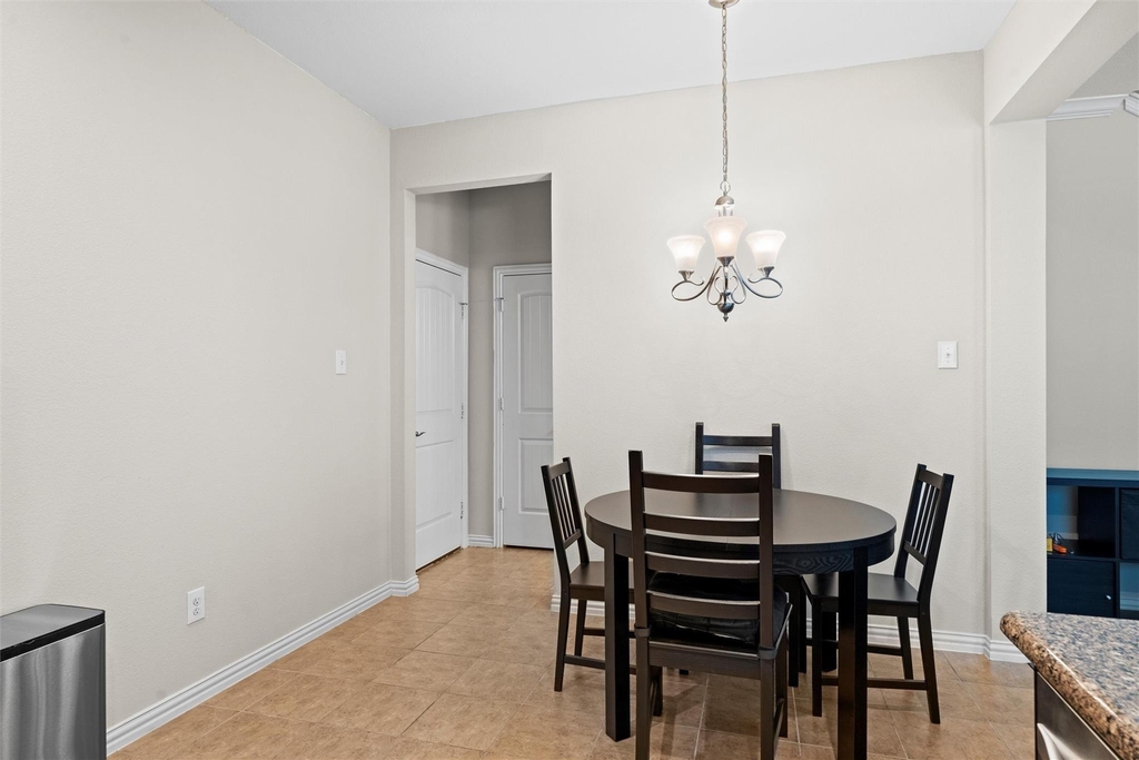 6900 Carrington Lane - Photo 5