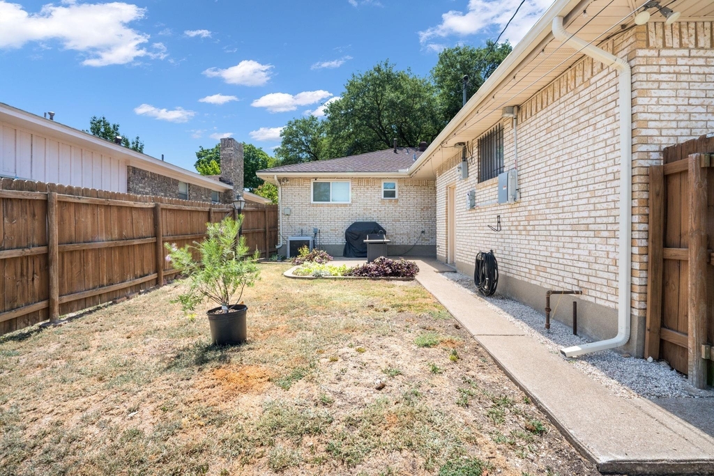 2711 Alco Avenue - Photo 20