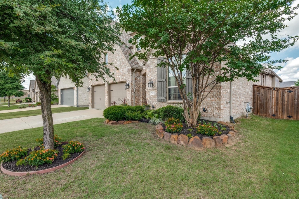 909 Hubbard Creek Trail - Photo 3