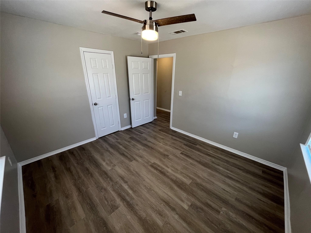 6814 Lockheed Avenue - Photo 11