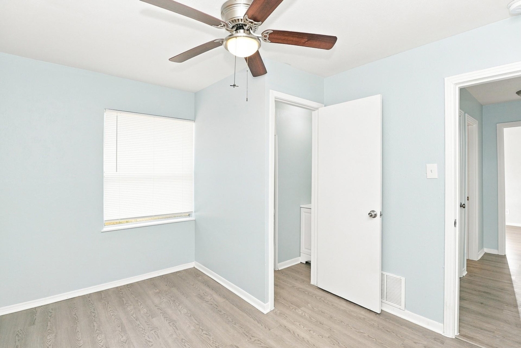 5736 Aton Avenue - Photo 13