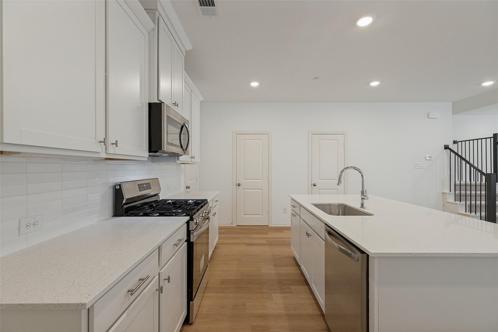 4766 Lunker Street - Photo 8