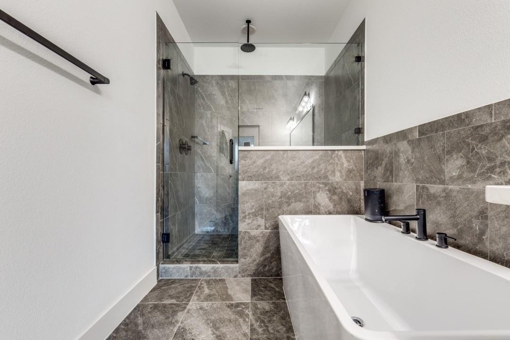 1410 Elevado Drive - Photo 19