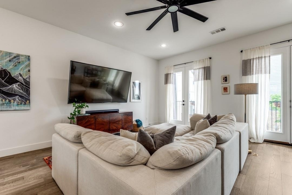 1410 Elevado Drive - Photo 9