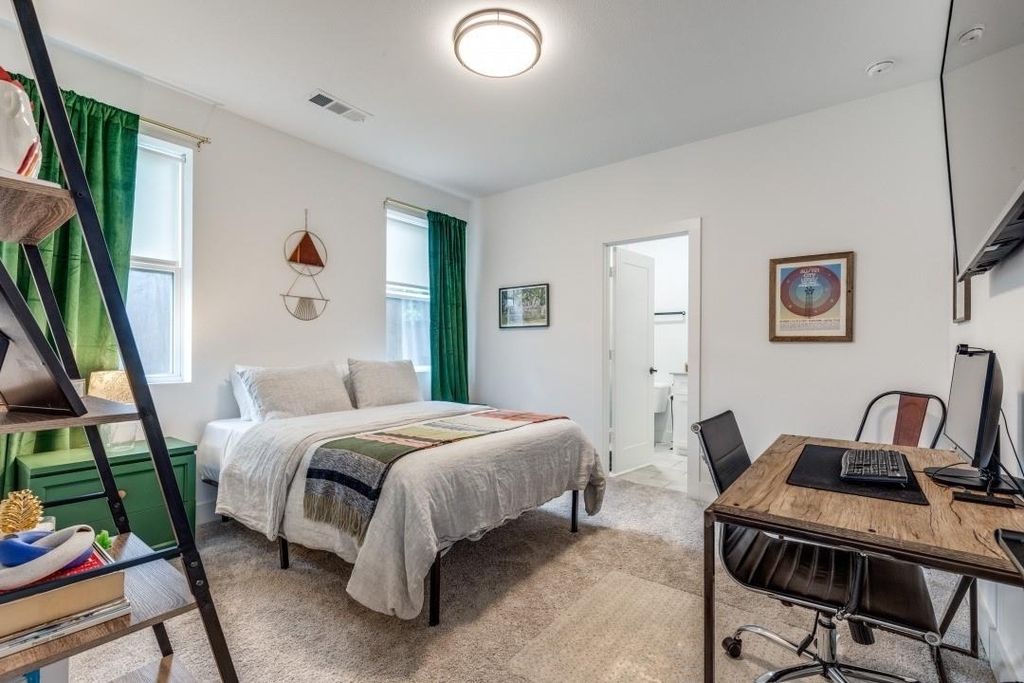 1410 Elevado Drive - Photo 4