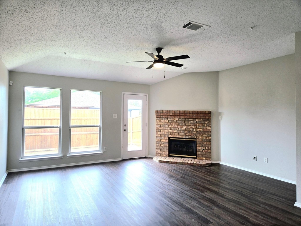 4156 Palace Place - Photo 4