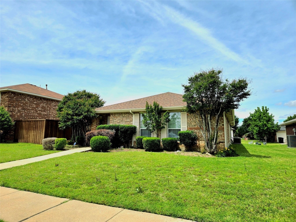 4156 Palace Place - Photo 0