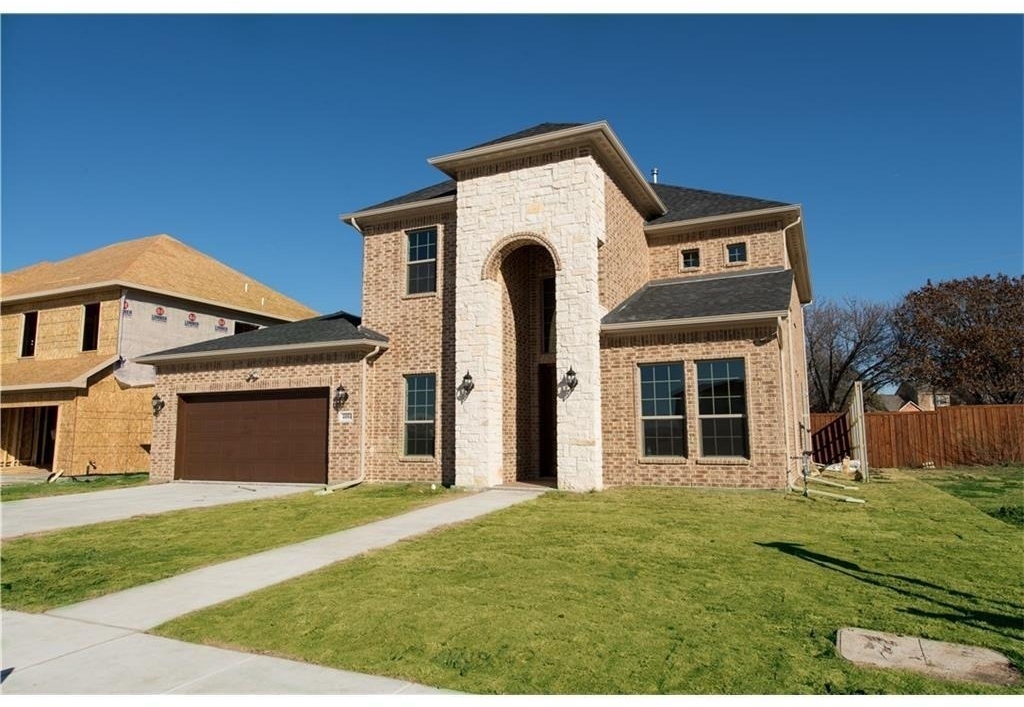 4004 Hanaa Court - Photo 2