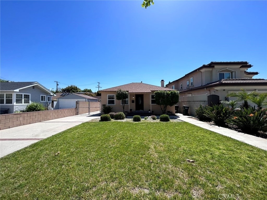 5452 Loma Ave - Photo 0