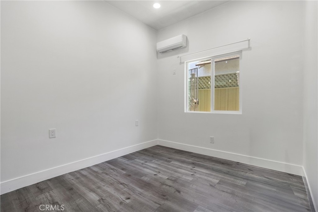 18947 Cantlay Street - Photo 14