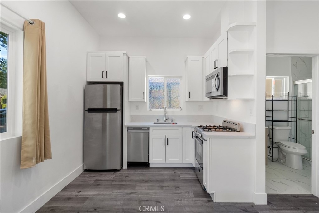 18947 Cantlay Street - Photo 8