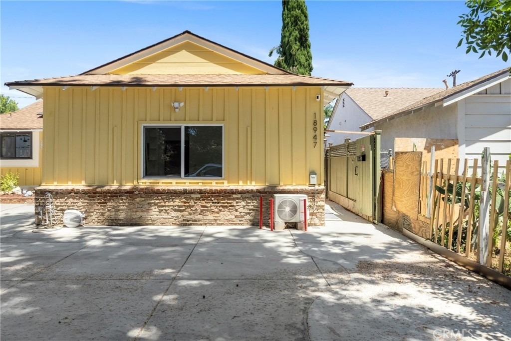 18947 Cantlay Street - Photo 1