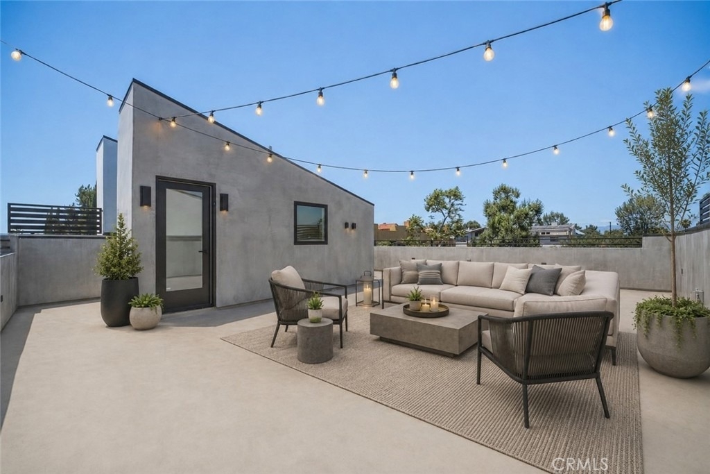 12818 Bloomfield Street - Photo 1