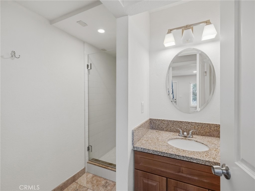 104 N Atlantic - Photo 3