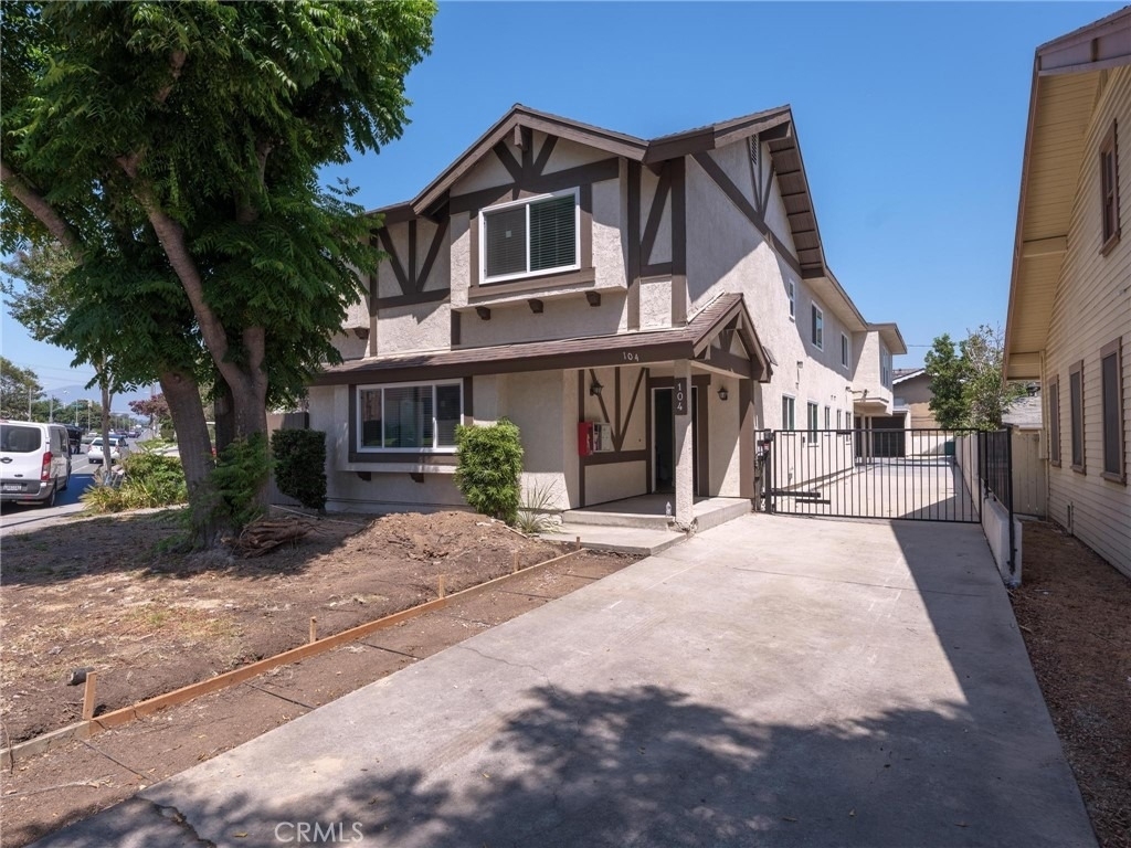 104 N Atlantic - Photo 1