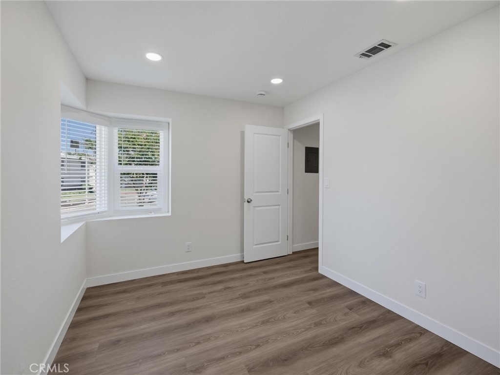 104 N Atlantic - Photo 19
