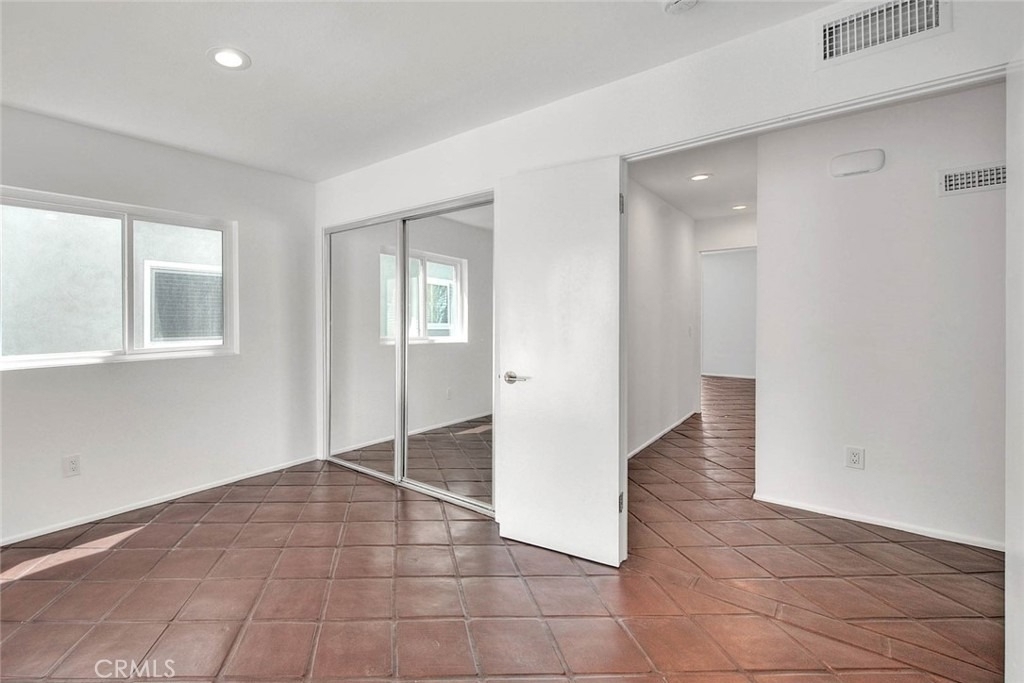 310 Bayview Drive - Photo 6