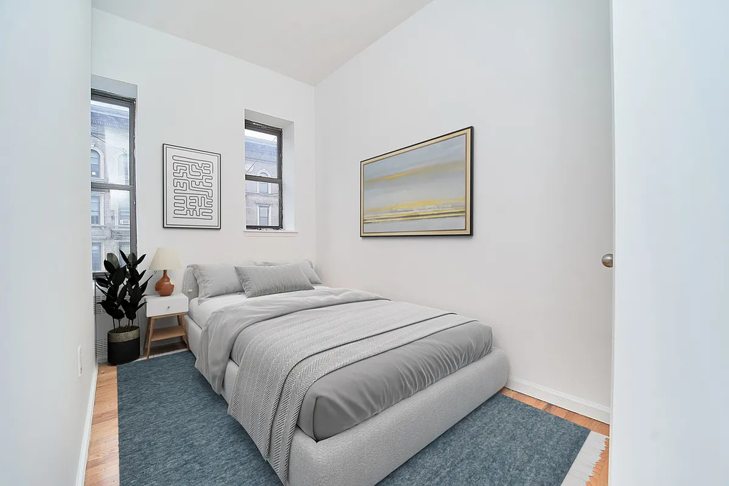 150 Manhattan Avenue - Photo 0