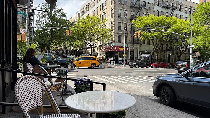 150 Manhattan Avenue - Photo 7