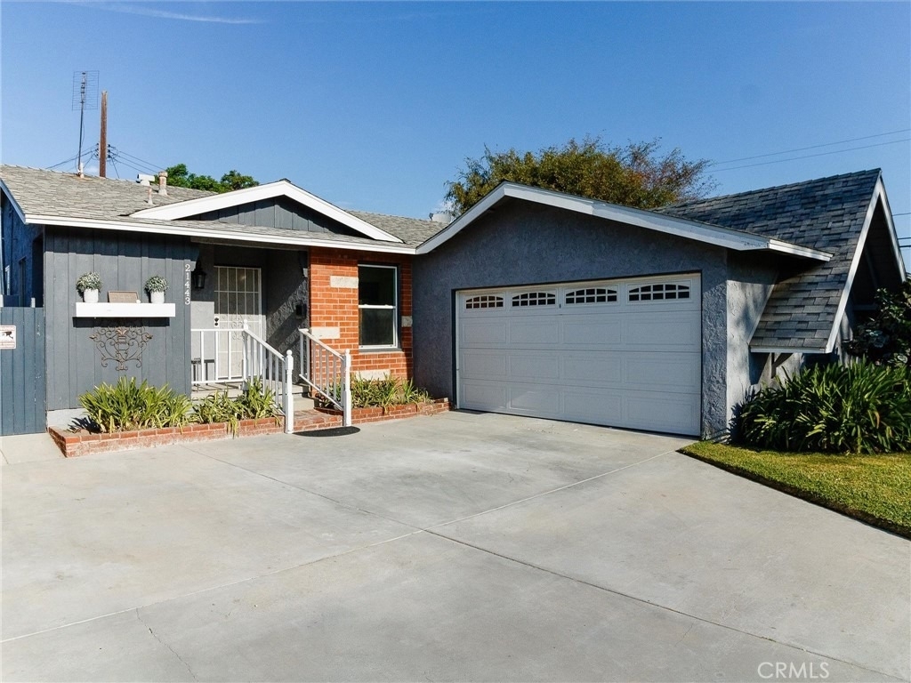 21443 Verne Avenue - Photo 1